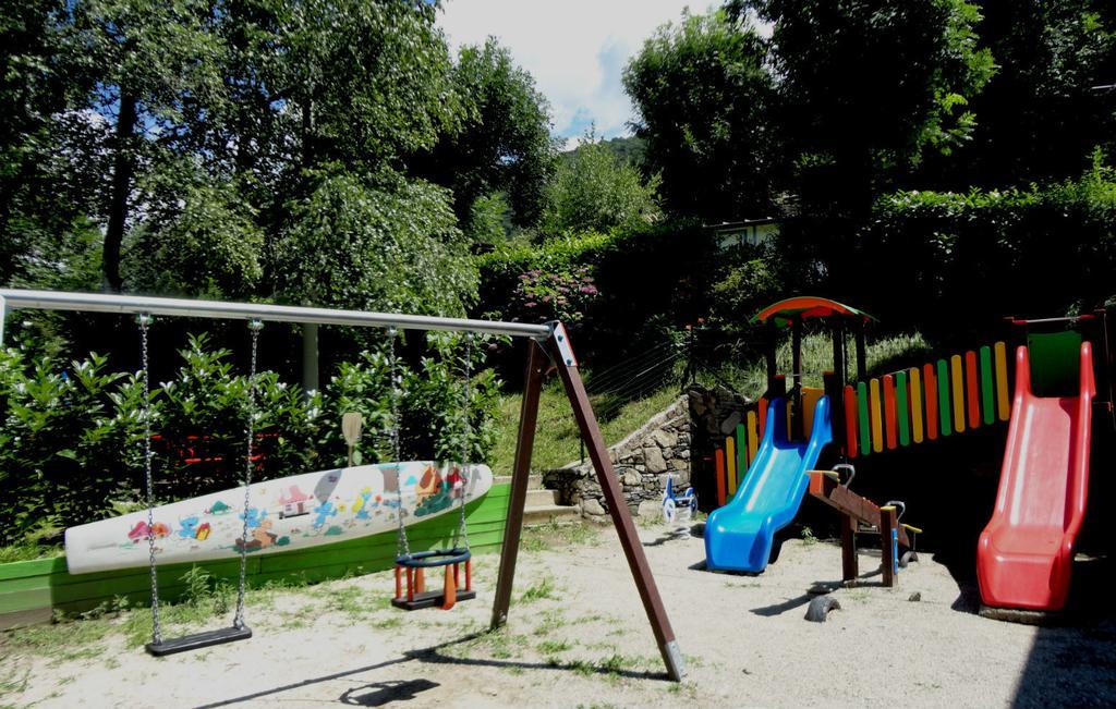 Campeggio Punta Di Crabbia Pettenasco Bagian luar foto